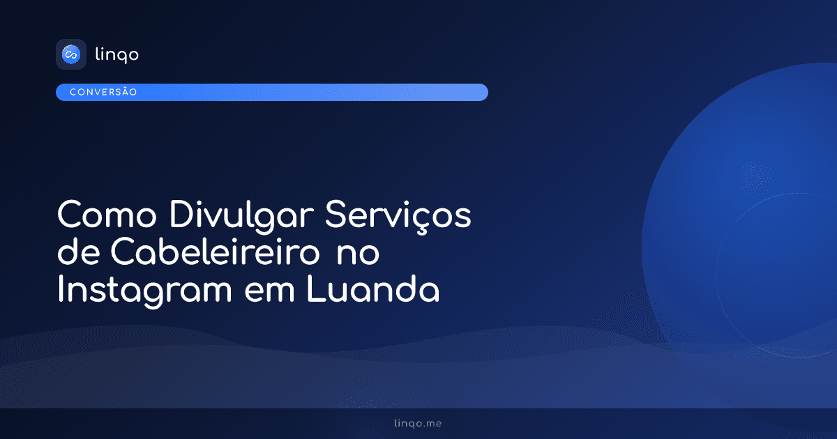 Cabeleireira profissional a realizar um penteado num salão moderno em Luanda com telemóvel a exibir perfil do Instagram