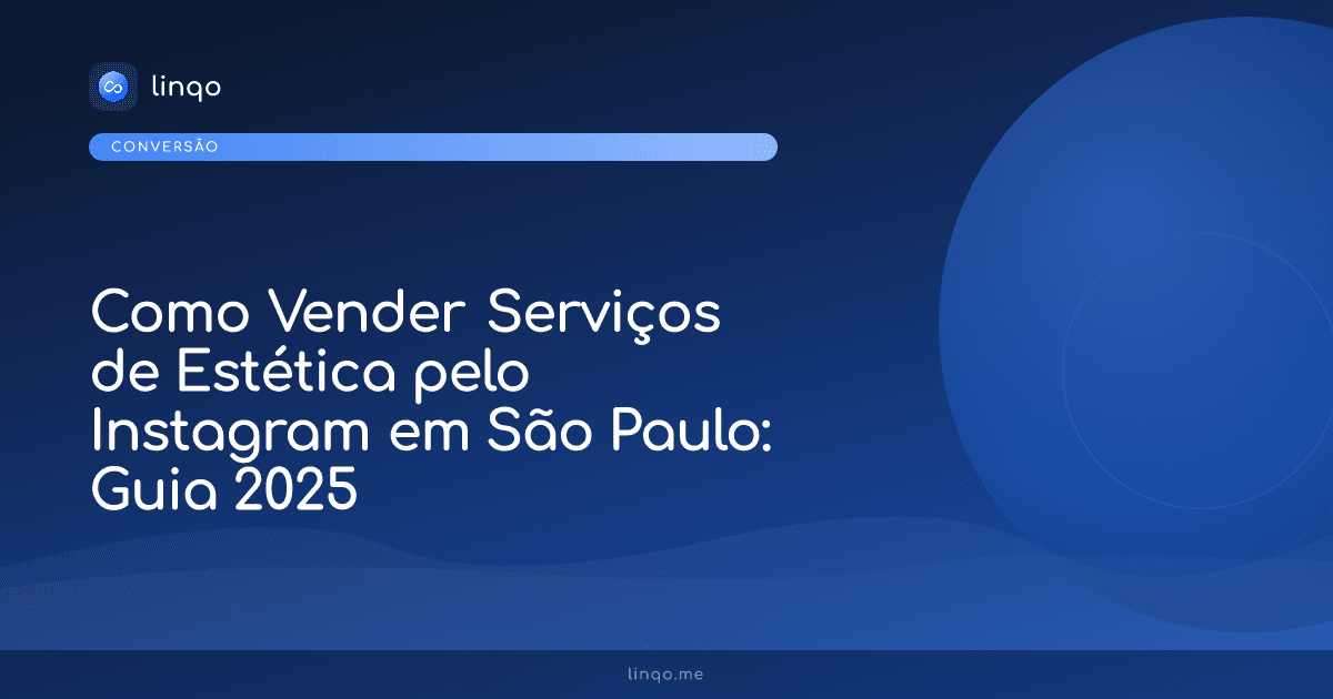 Esteticista realizando atendimento facial em clínica profissional na cidade de São Paulo