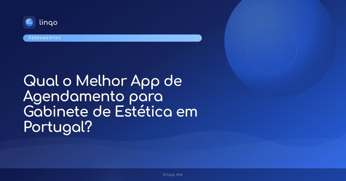 Profissional de estética a gerir a sua agenda de clientes num smartphone num gabinete moderno em Lisboa